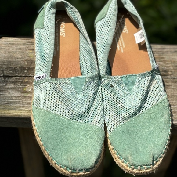 TOMS Aqua Green Espadrille Flats - Picture 6 of 9